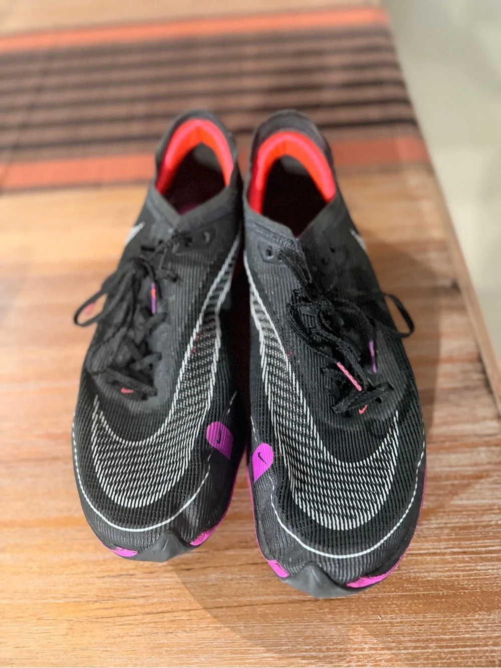 Nike Men’s Black and Pink Running Shoes